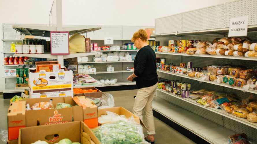 Crossroads “Missions Team” Blesses our Food Center